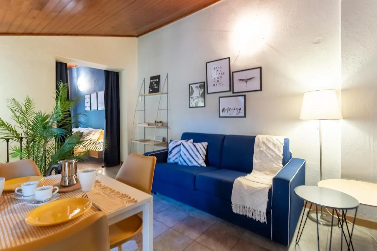 Blue Attic - Historical Como City Center By Rent All Como Apartamento