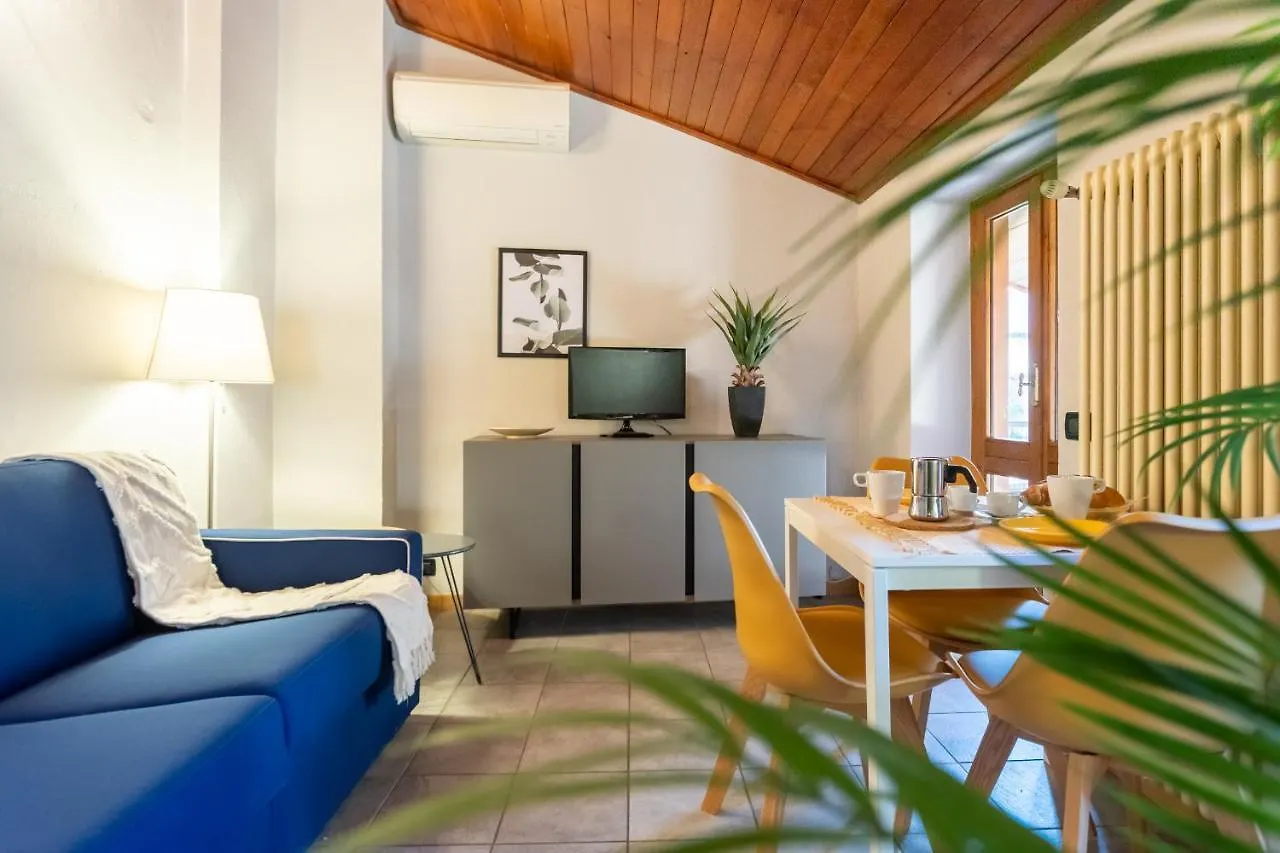 Apartamento Blue Attic - Historical Como City Center By Rent All Como Itália