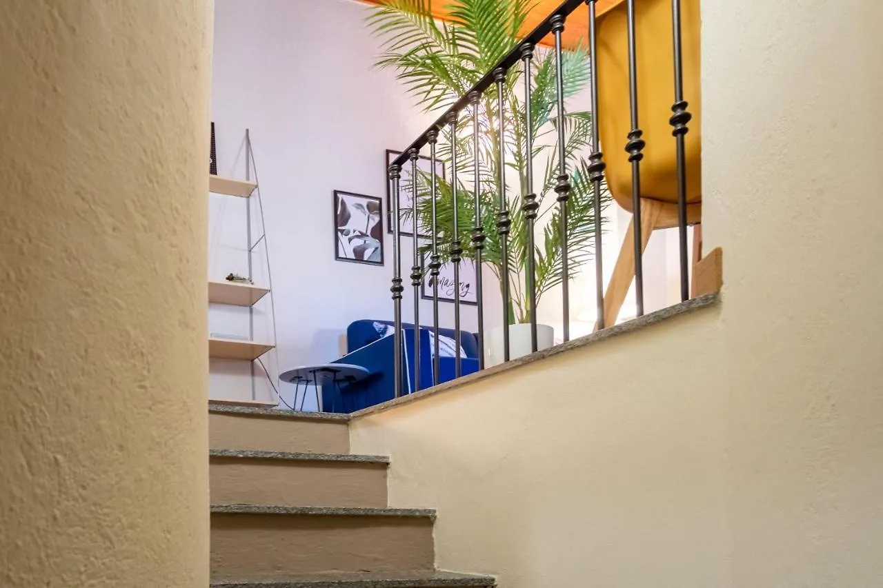 Blue Attic - Historical Como City Center By Rent All Como 0*,  Itália