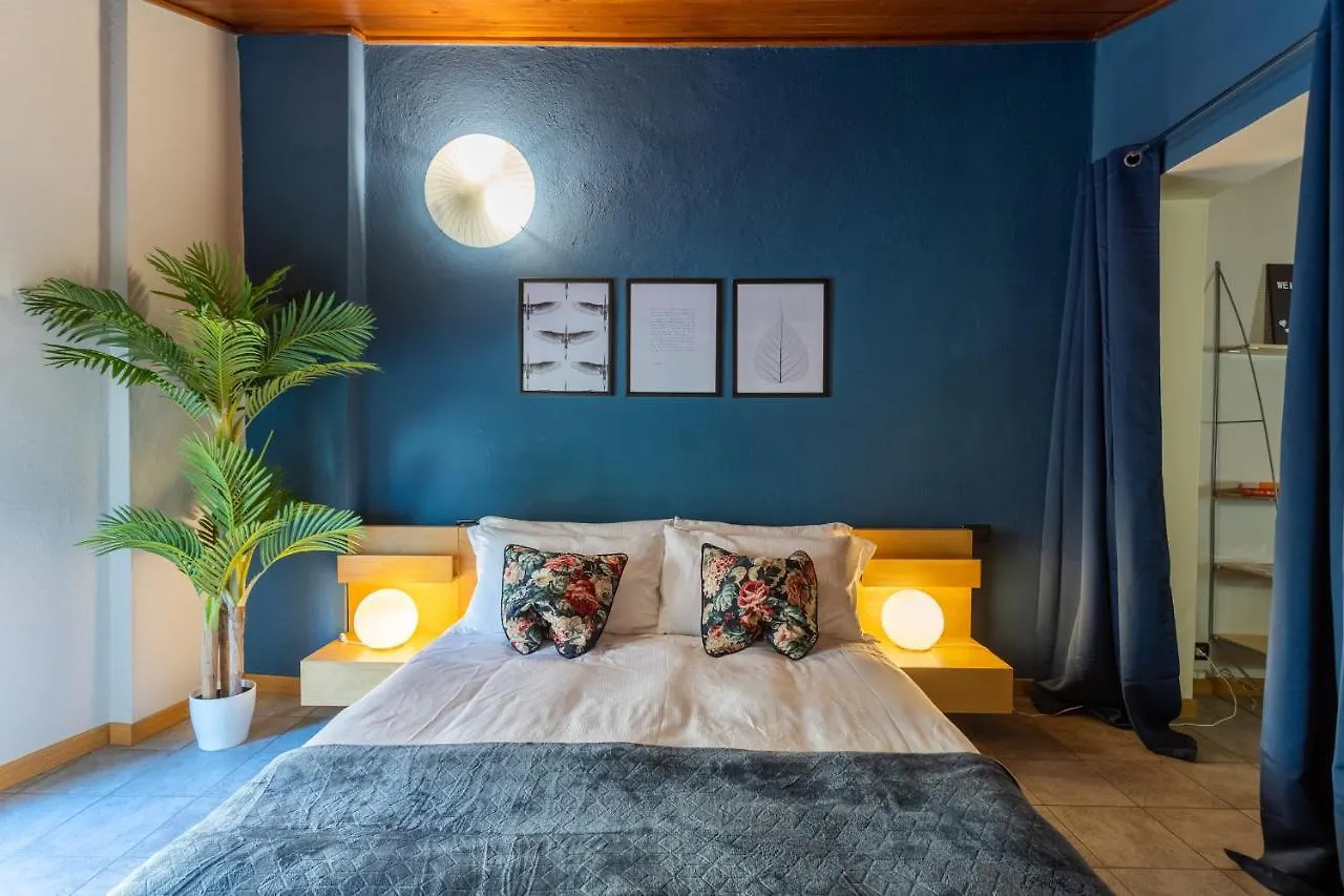 Blue Attic - Historical Como City Center By Rent All Como Apartamento